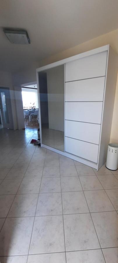 Apartma Seaside โคเปร์ ภายนอก รูปภาพ